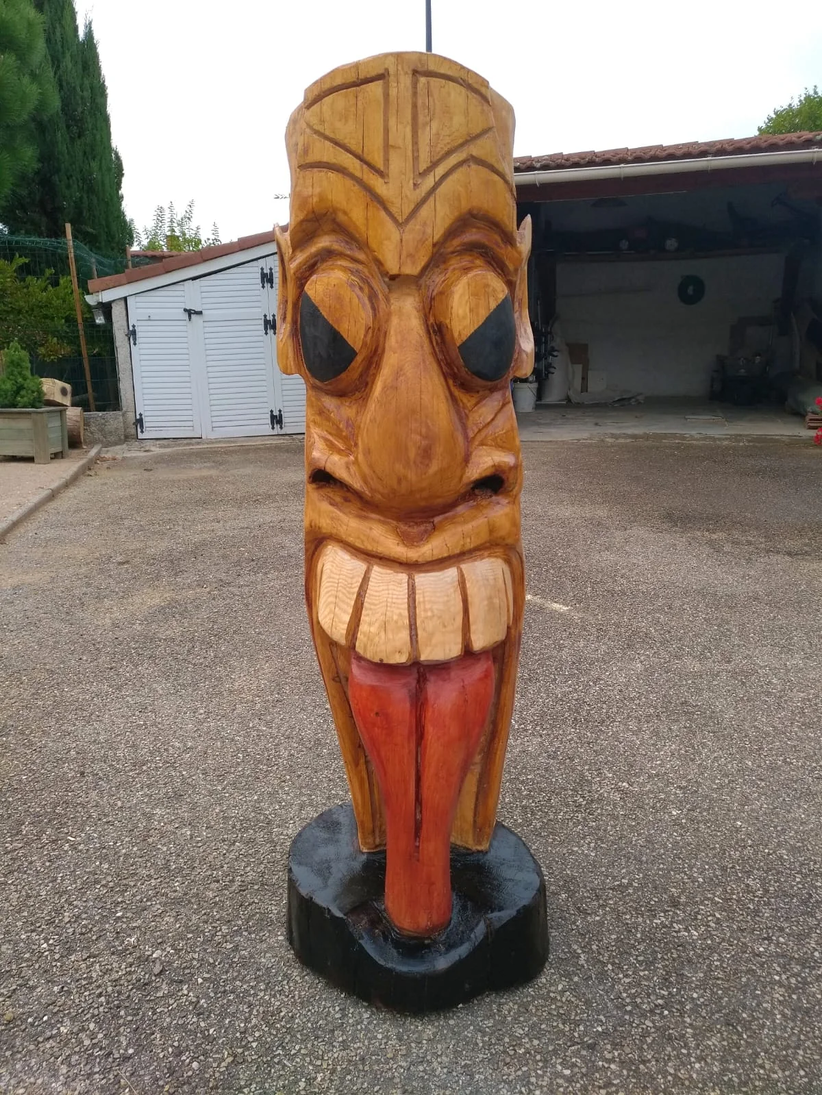 Photographie de la réalisation : Tiki tahitien sculpté.