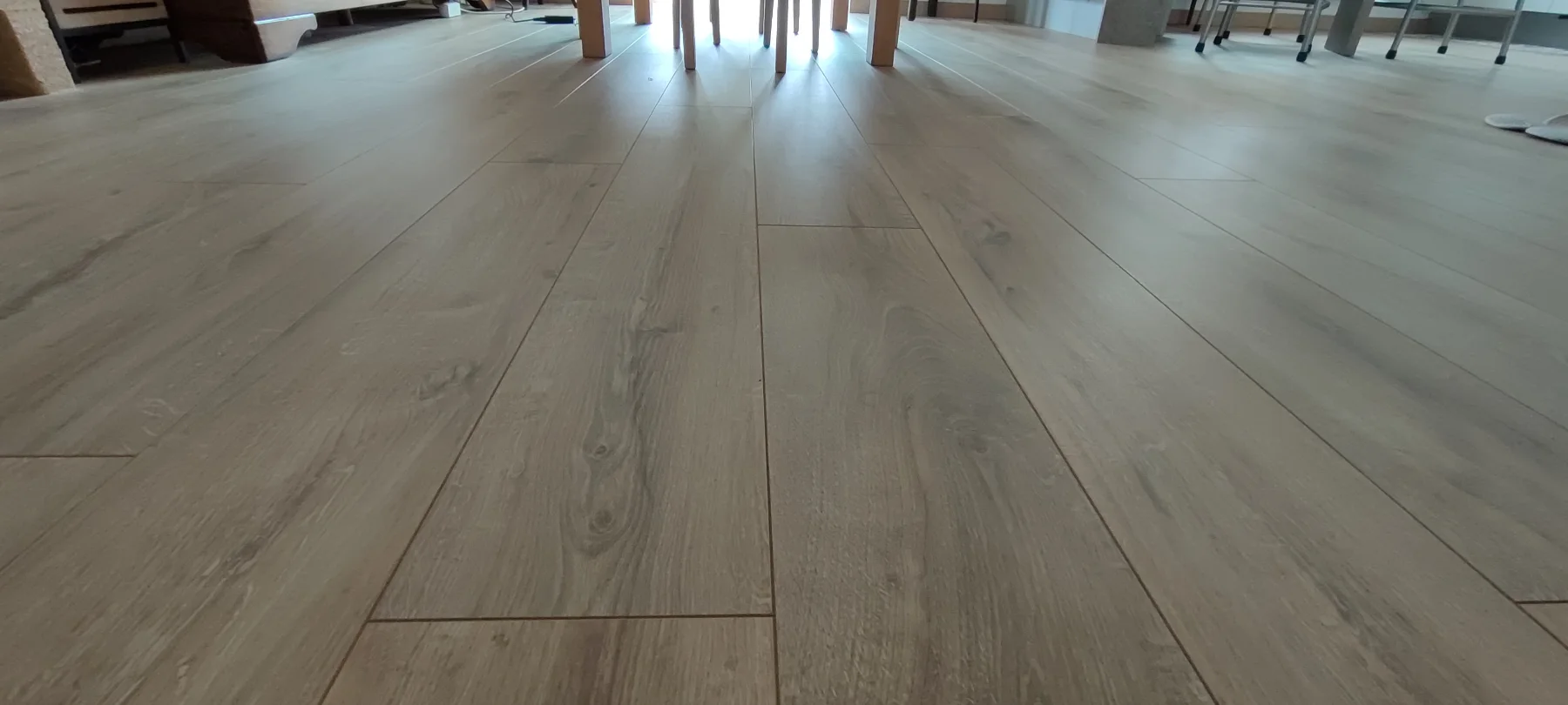 Photographie de la réalisation : Parquet flottant dans la maison.