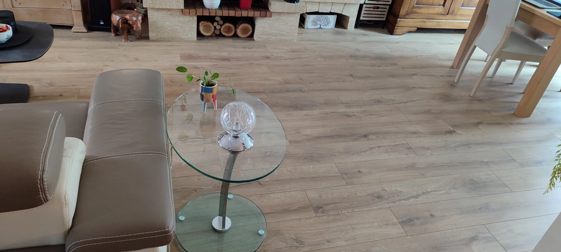 Photographie de la réalisation : Parquet flottant dans la maison.