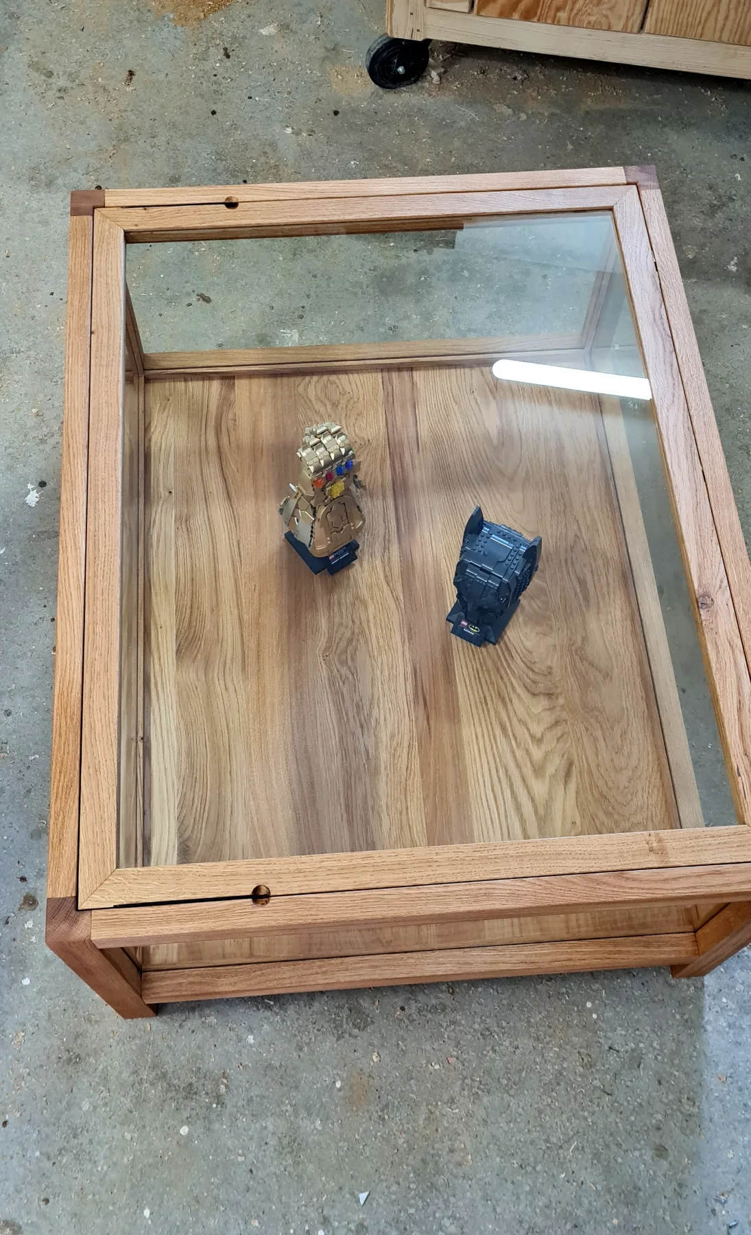 Photographie de la réalisation : Table basse vitrine.
